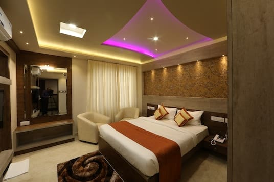 Aaccord Suites Inn - Image 8