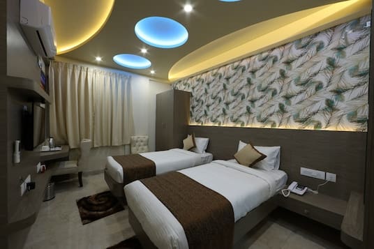 Aaccord Suites Inn - Image 3