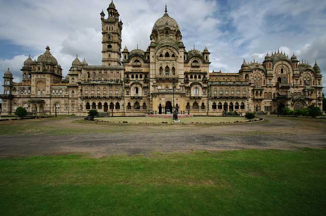 Top 10 Places to Visit in Vadodara (Baroda)