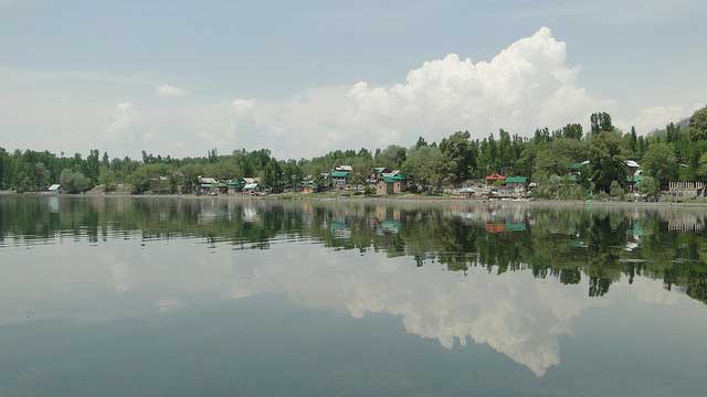 Comprehensive Guide to Manasbal Lake, Kashmir