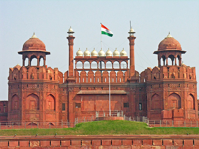 Top 5 Historic Places & Monuments in Delhi