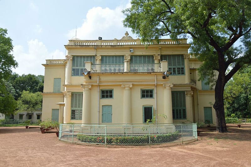 Top 5 Places to Visit in Shantiniketan